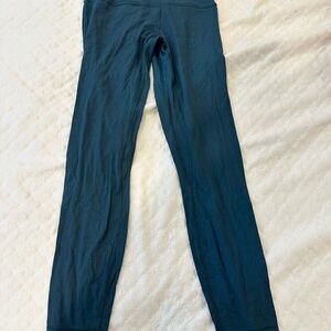 Lululemon ribbed Align Leggings